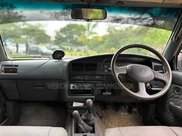 Toyota Hilux 2.5 Cab 2005