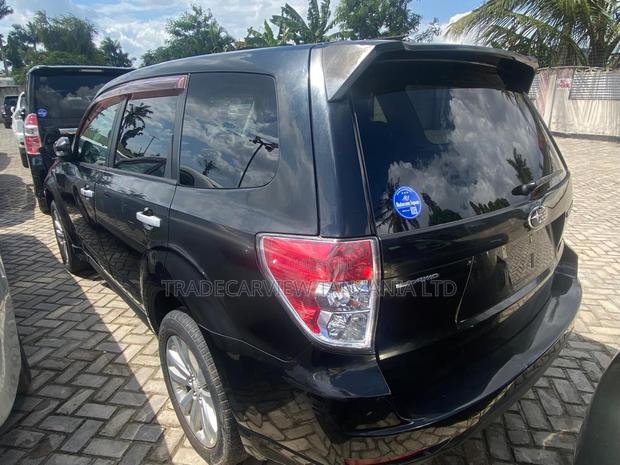 Subaru Forester 2011 Black