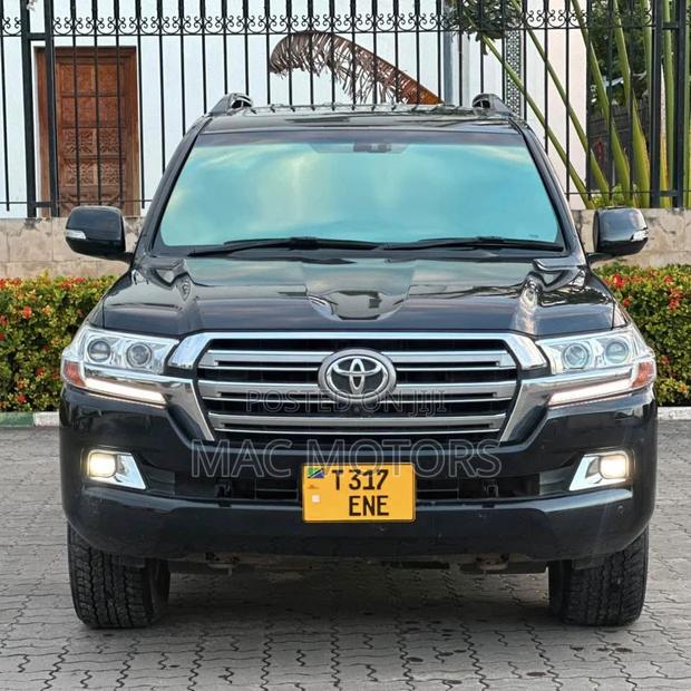 Toyota Land Cruiser 2021 Black