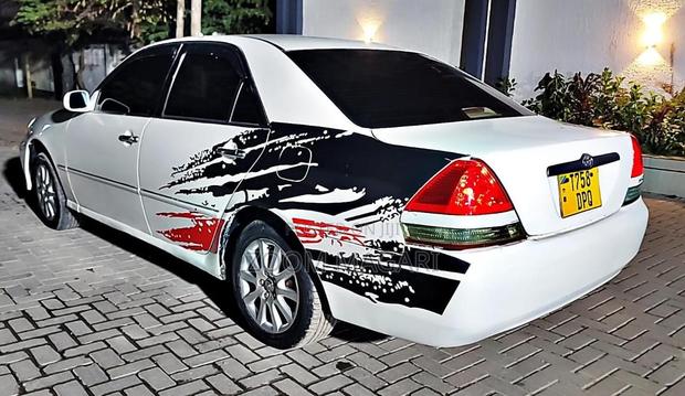 Toyota Mark II 2004 White