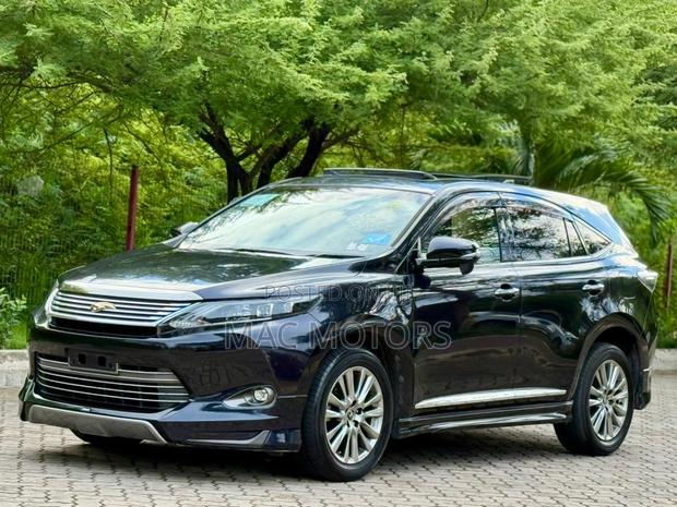 Toyota Harrier 2.0 2016 Blue