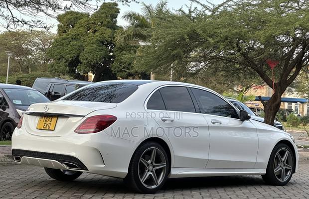 Mercedes-Benz C200 2014 White