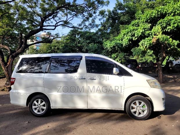 Toyota Alphard 2004 Pearl