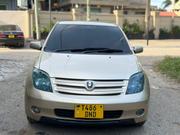 Toyota IST 2003 Beige for sale