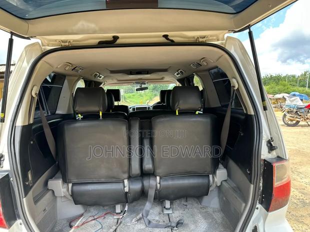 Toyota Alphard 2007 White