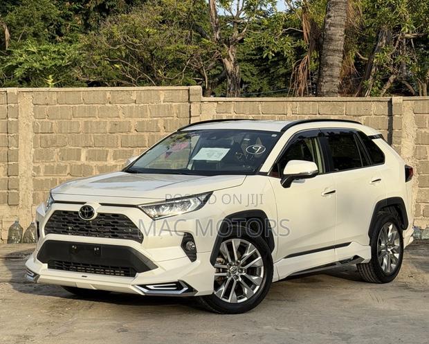 Toyota RAV4 2020 White