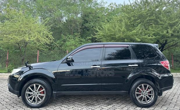 Subaru Forester 2011 Black