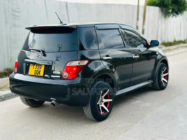 Toyota IST 2007 Black