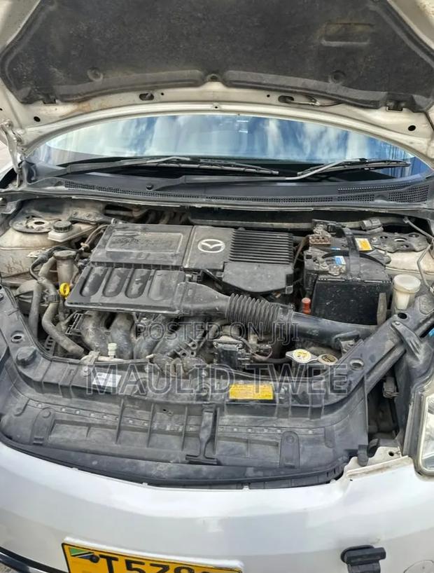 Mazda Verisa 2010 White