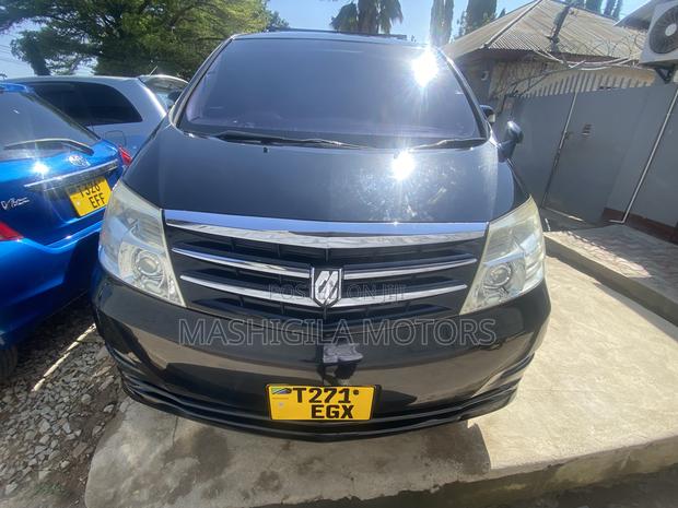 Toyota Alphard 2007 Black