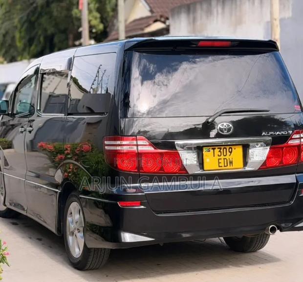 Toyota Alphard 2006 Black