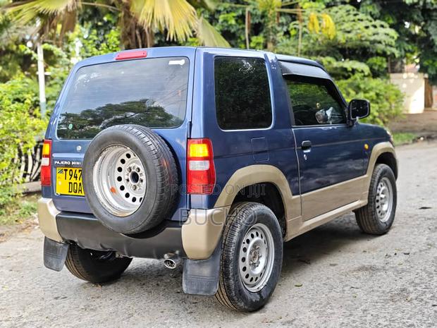 Mitsubishi Pajero 2008 Blue
