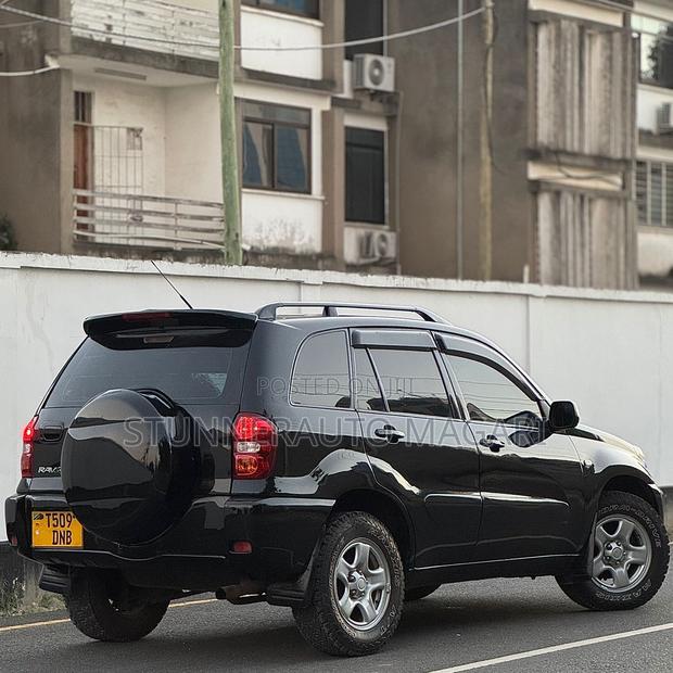 Toyota RAV4 2005 Black