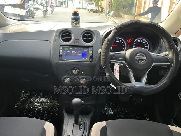 Nissan Note 2018 Silver