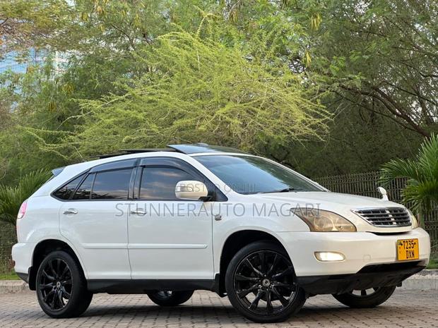 Toyota Harrier 2007 White
