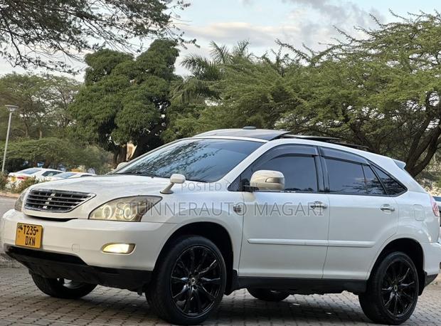 Toyota Harrier 2007 White