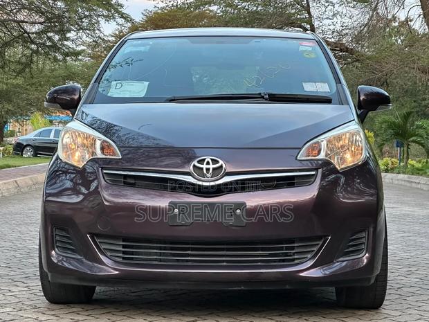 Toyota Ractis 2013 Burgundy