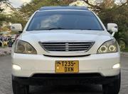 Toyota Harrier 2004 White for sale