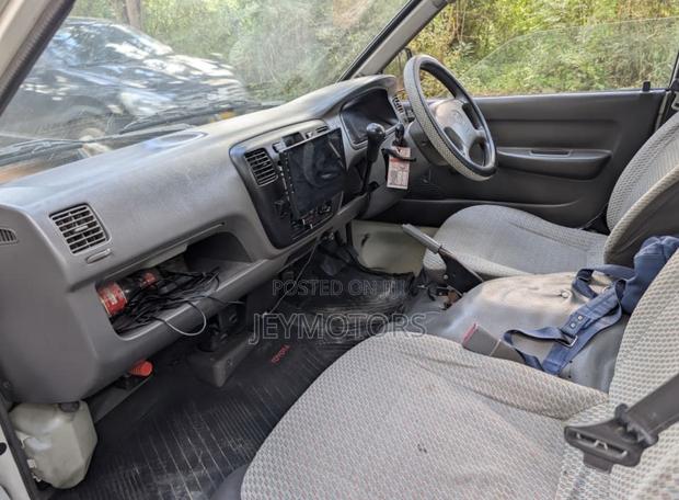 Toyota TownAce 2005 White