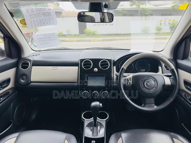 Mazda Verisa 2011 Gray