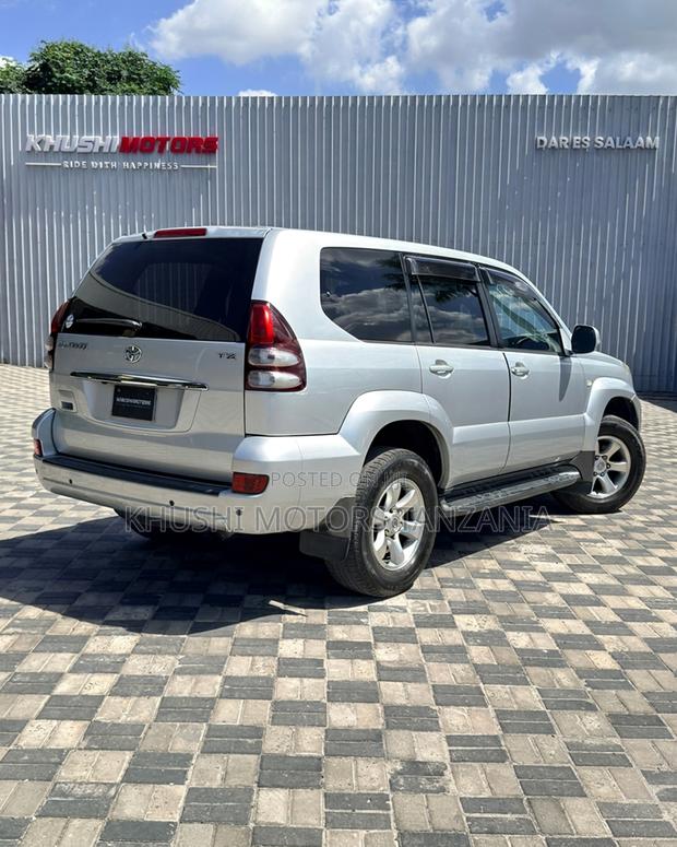 Toyota Land Cruiser Prado 2003 Silver