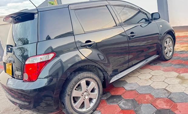 Toyota IST 2006 Black
