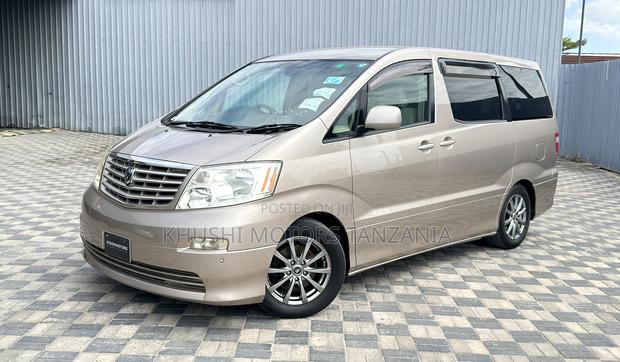 Toyota Alphard 2002 Gold
