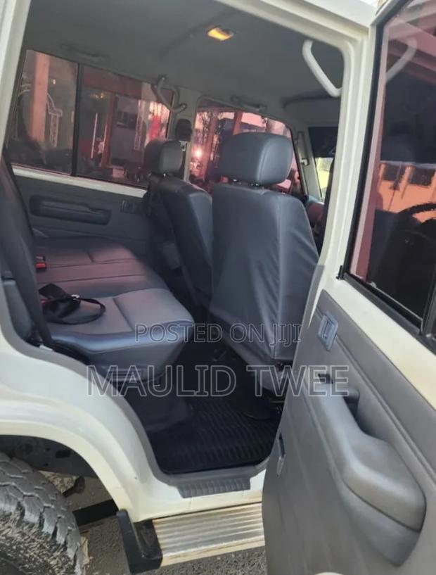 Toyota Land Cruiser 2018 White