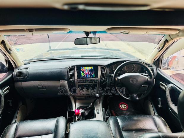 Toyota Land Cruiser 2005 Black