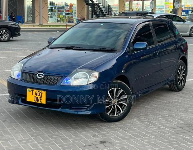 Toyota Corolla RunX 2006 Blue
