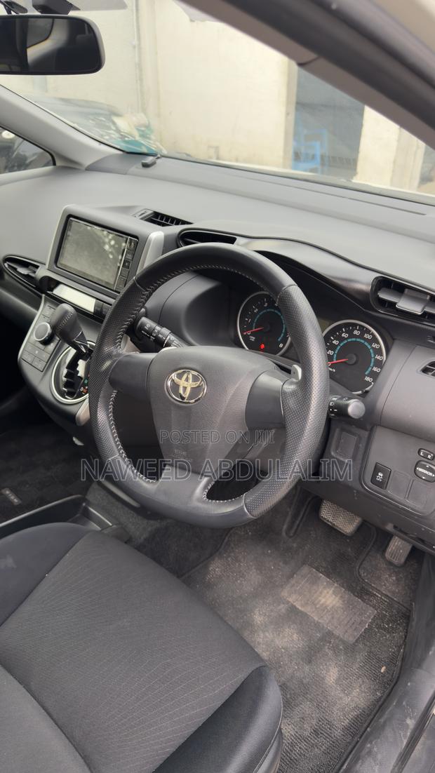 Toyota Wish 2010 White
