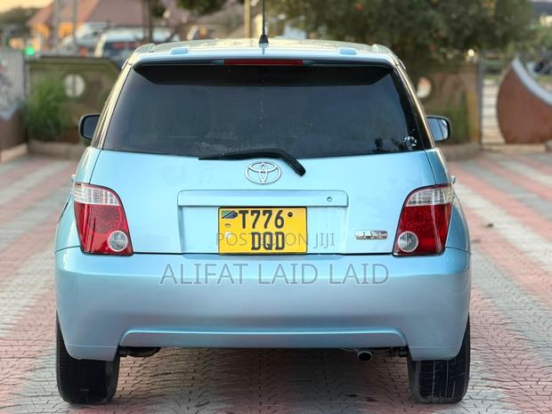 Toyota IST 2006 Blue