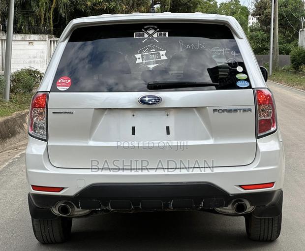Subaru Forester 2010 Off white