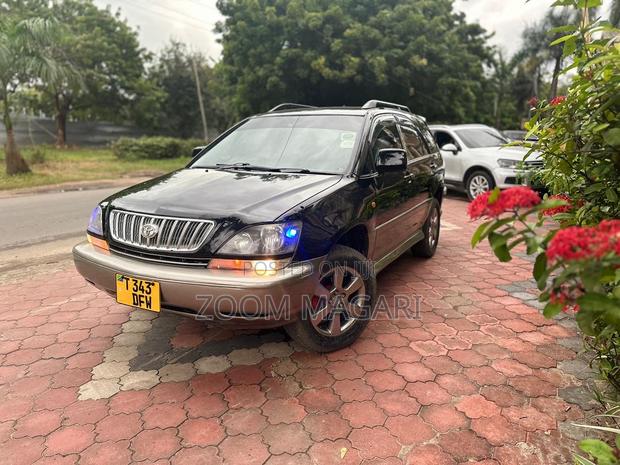 Toyota Harrier 2002 Black