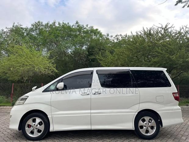 Toyota Alphard 2006 White
