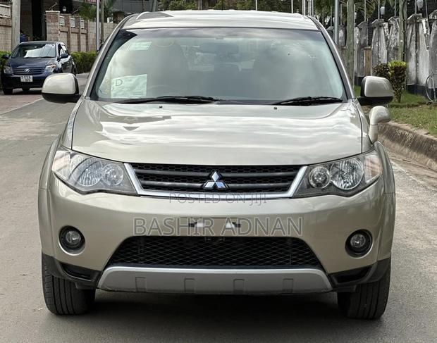 Mitsubishi Outlander 2008 Gold