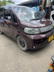 Toyota Porte 2005 Maroon for sale