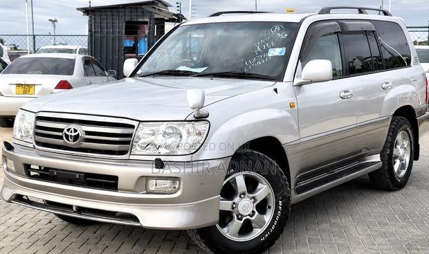 Toyota Land Cruiser 100 VX 4.7 V8 2005 Silver