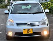 Toyota Raum 2006 Silver for sale