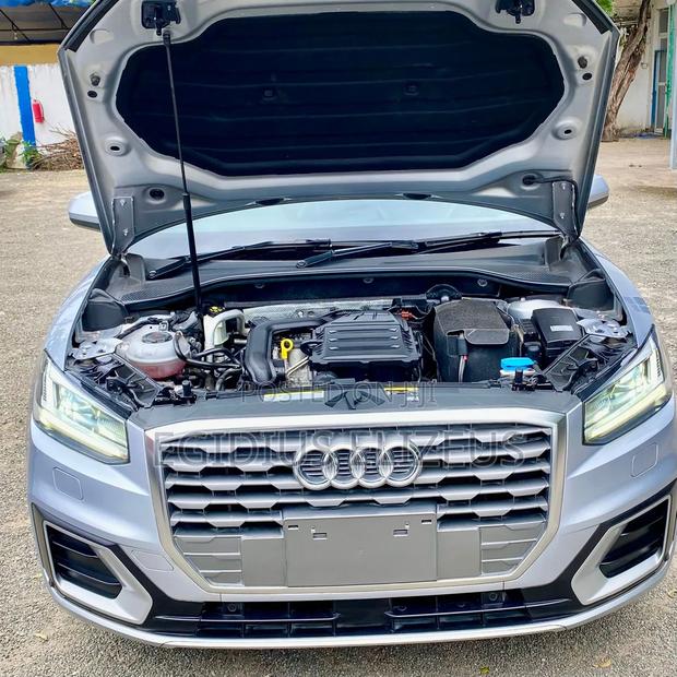 Audi Q2 2018 Gray