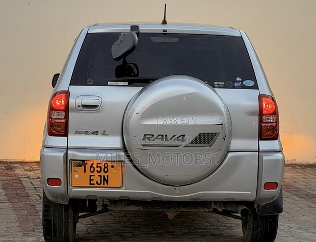 Toyota RAV4 2005 Silver
