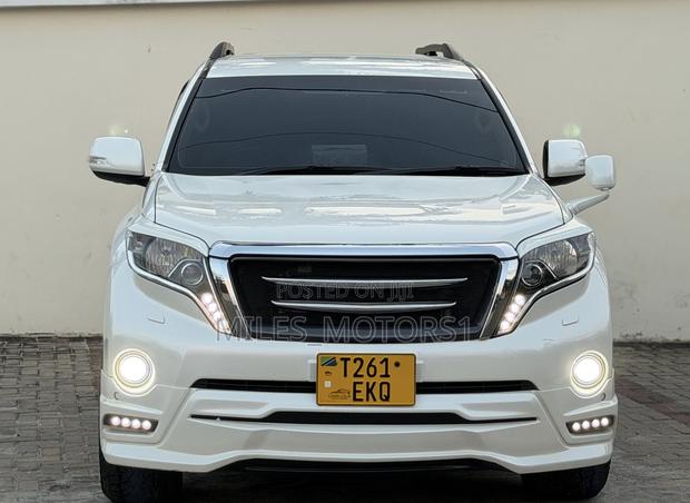 Toyota Land Cruiser Prado 2016 White