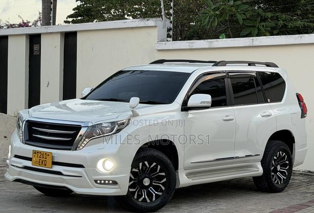 Toyota Land Cruiser Prado 2016 White