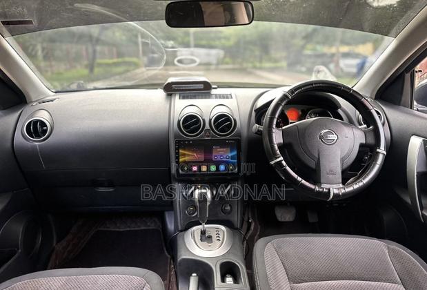 Nissan Dualis 2011 Black