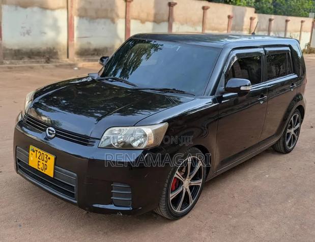 Toyota Corolla Rumion 2012 Black
