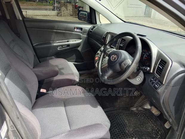 Toyota Wish 2003 Gray