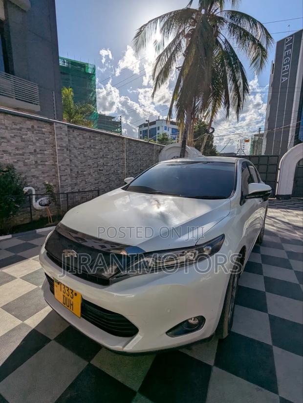 Toyota Harrier 2016 White