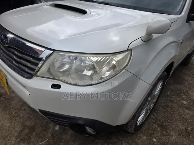 Subaru Forester 2009 White