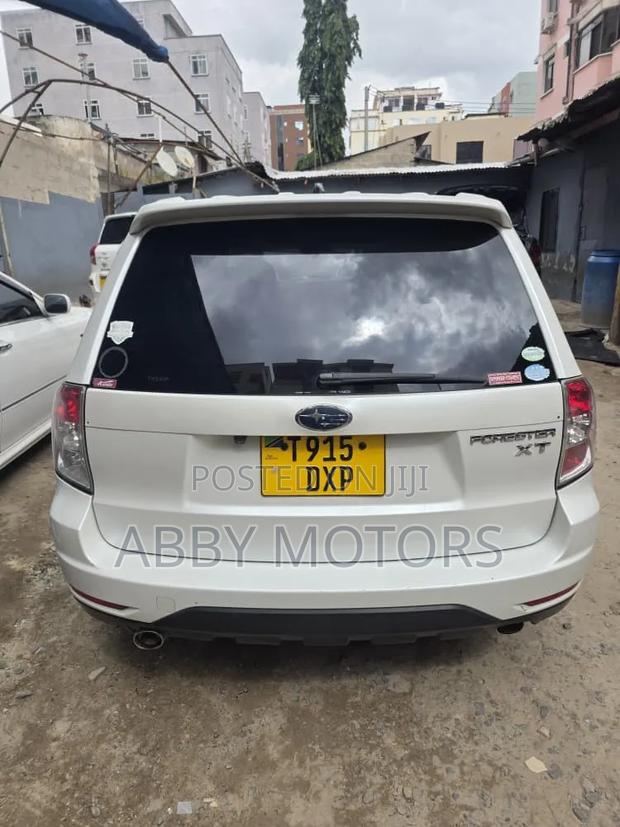 Subaru Forester 2009 White