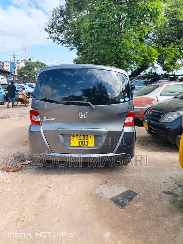 Honda Stepwgn 2005 Gray